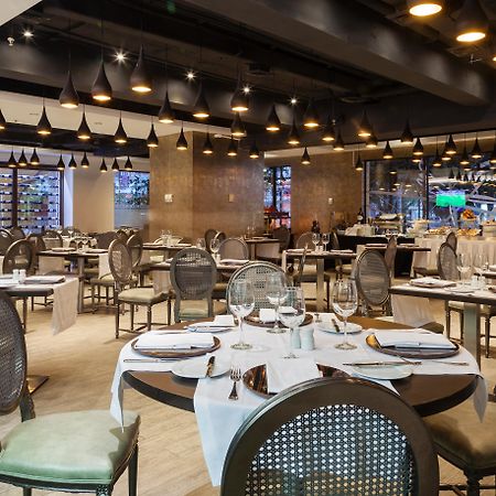 Hotel Regal Pacific Сантьяго Екстер'єр фото Restaurant in the hotel