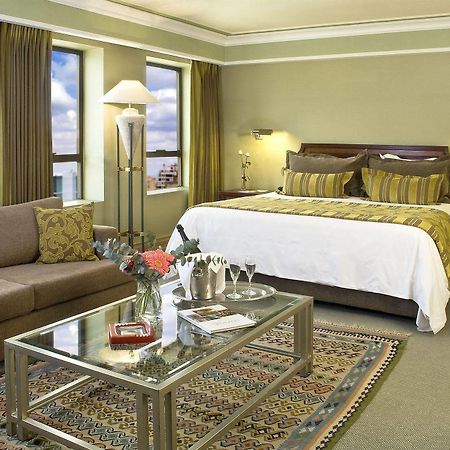 Hotel Regal Pacific Сантьяго Екстер'єр фото A room at the hotel