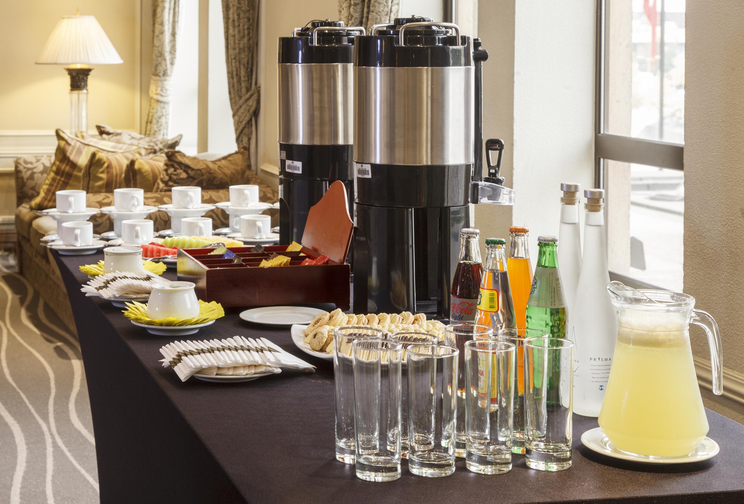 Hotel Regal Pacific Сантьяго Екстер'єр фото A coffee break