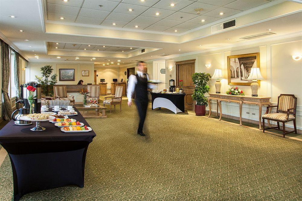 Hotel Regal Pacific Сантьяго Екстер'єр фото A typical hotel lobby