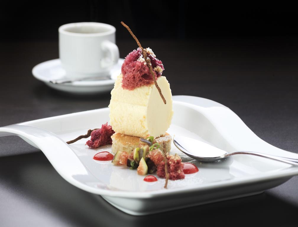 Hotel Regal Pacific Сантьяго Екстер'єр фото A dessert